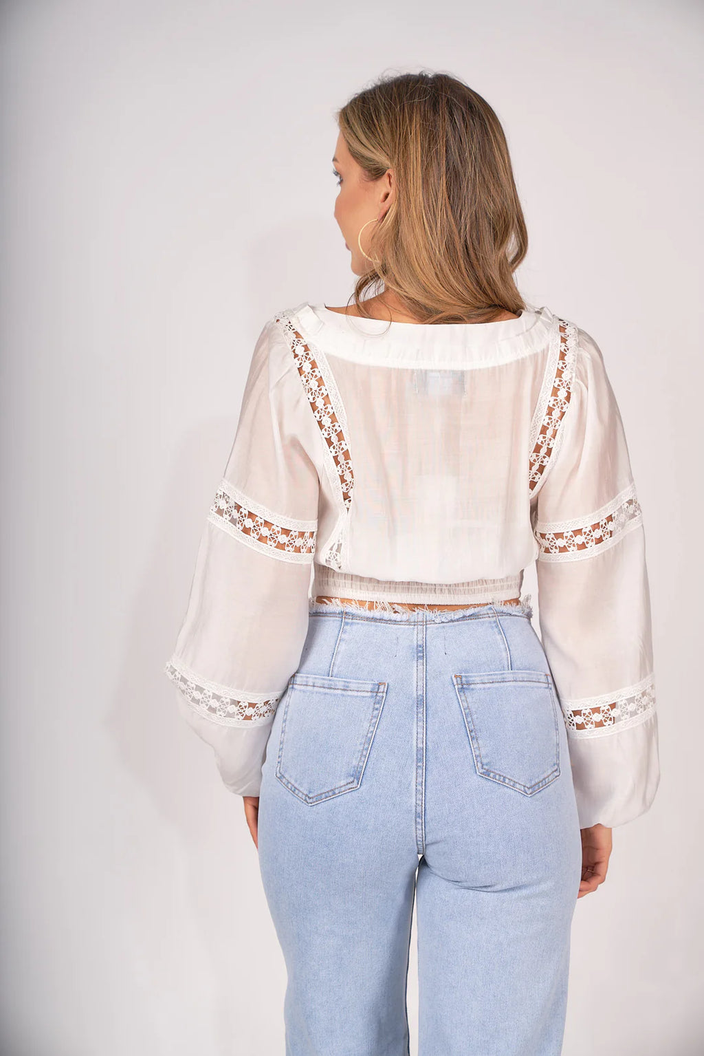 WHITE BRODERIE LACE BLOUSE